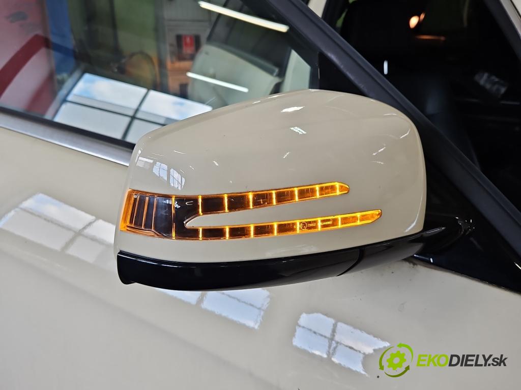 Mercedes E W212 2009-2016 2.2 cdi (651924) 136 HP automatic 100 kW 2143 cm3 5- zrkadlo pravé A2128105216 (Kľučka dverí ostatné)