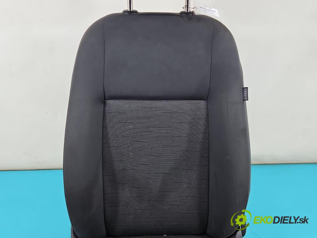 Vw Golf V 2003-2009 1.6 SR 102 hp manual 75 kW 1595 cm3 5- Sedadlo levý  (Sedačky, sedadla)