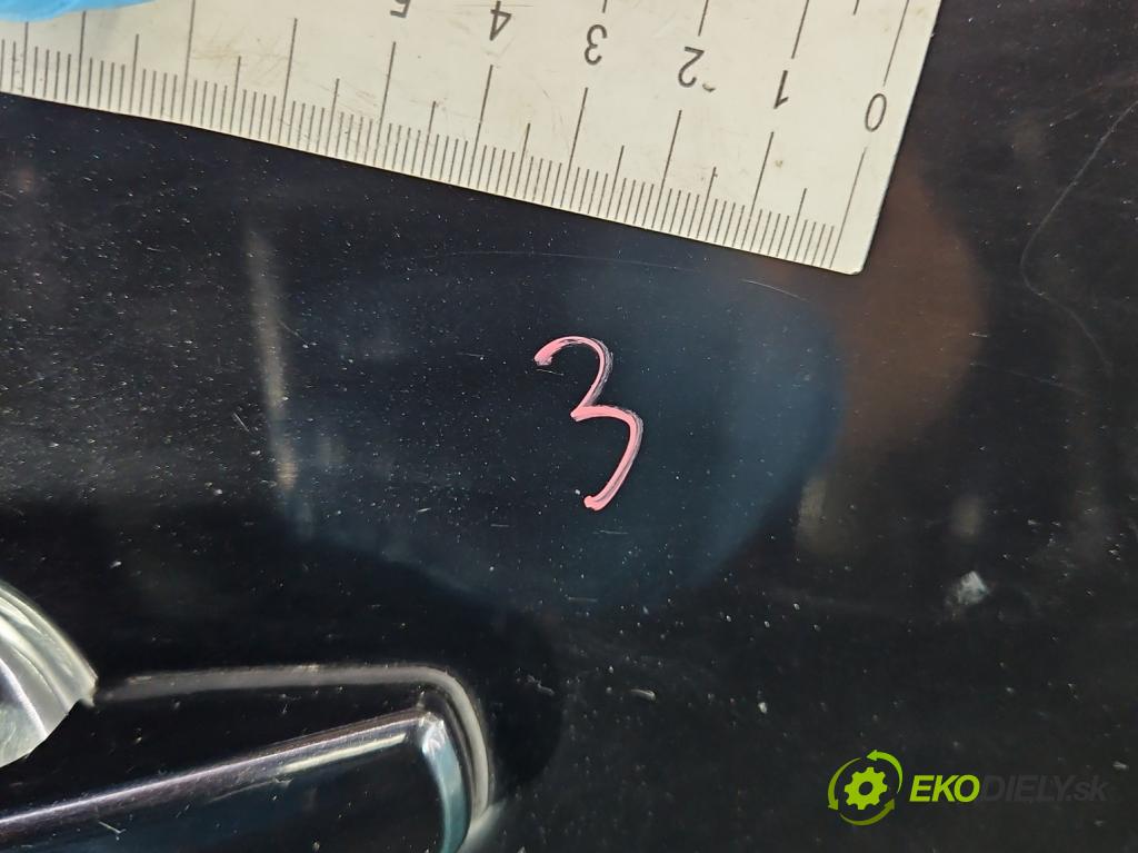 Opel Vectra C 2002-2008 2.2 dti (Y22DTR) 125 hp manual 92 kW 2172 cm3 5- dveře zadní pravé  (Klika dveří ostatní)