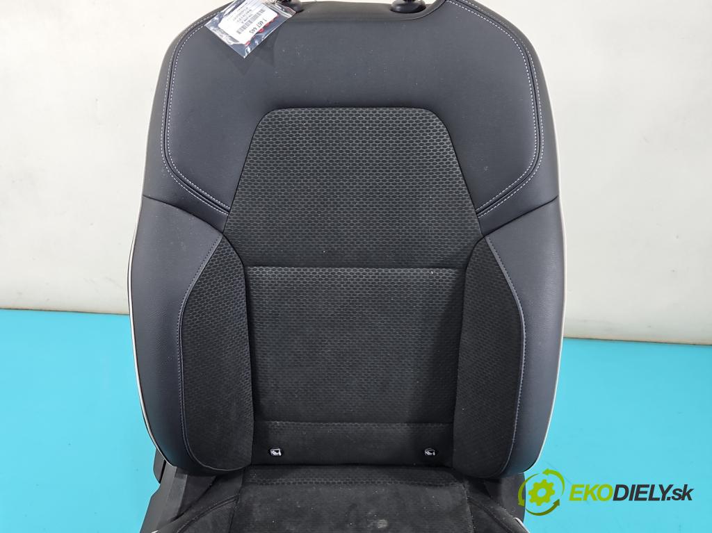 Renault Clio V 2019- 1.3 Tce 131 HP automatic 96 kW 1332 cm3 5- Sedačka pravý  (Sedadlo)