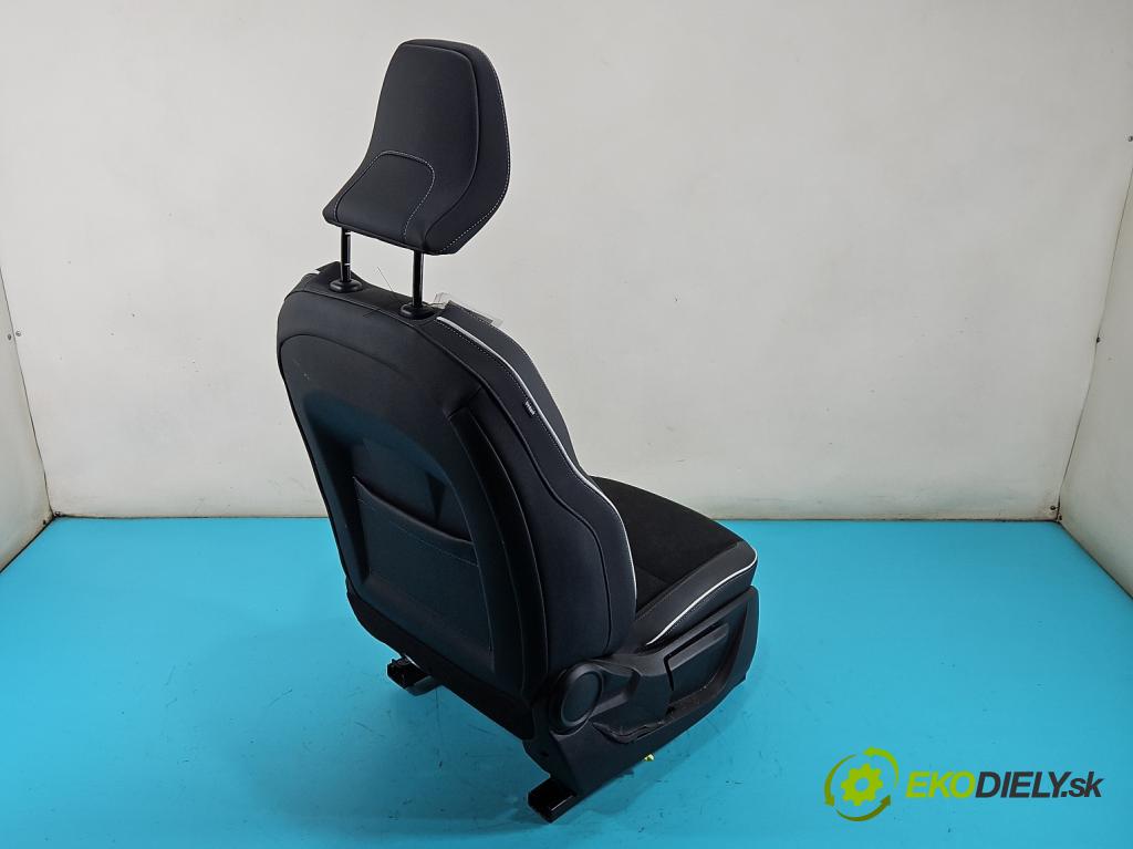 Renault Clio V 2019- 1.3 Tce 131 HP automatic 96 kW 1332 cm3 5- Sedačka pravý  (Sedadlo)