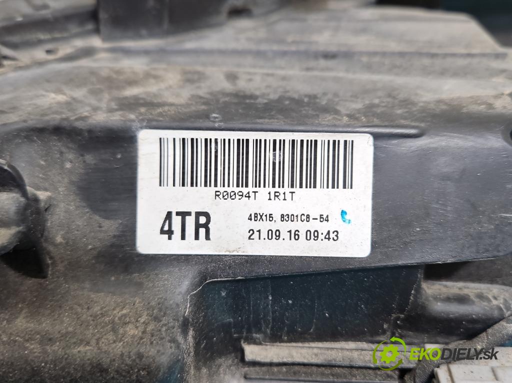 Mitsubishi Outlander III 2012-2022 2.0 16V 150 hp manual 110 kW 1998 cm3 5- světlo pravý 8301C8-54 (Pravé)