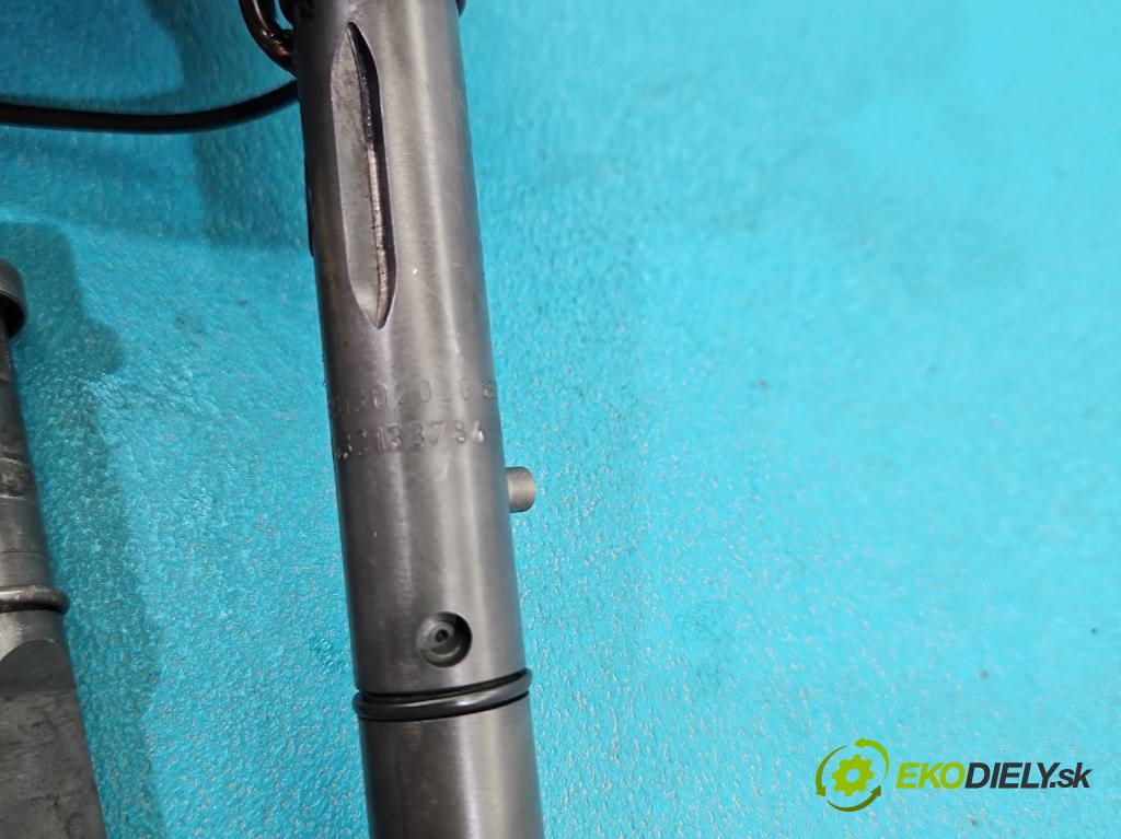 Audi A6 C5 1997-2004 2.5 tdi 179KM automatic 132 kW 2496 cm3 5- vstrek 0432133784 (Vstrekovač paliva)