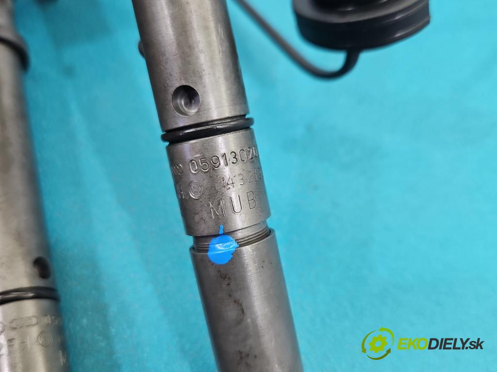 Audi A6 C5 1997-2004 2.5 tdi 150 HP manual 110 kW 2496 cm3 5- vstrek 059130202E (Vstrekovač paliva)