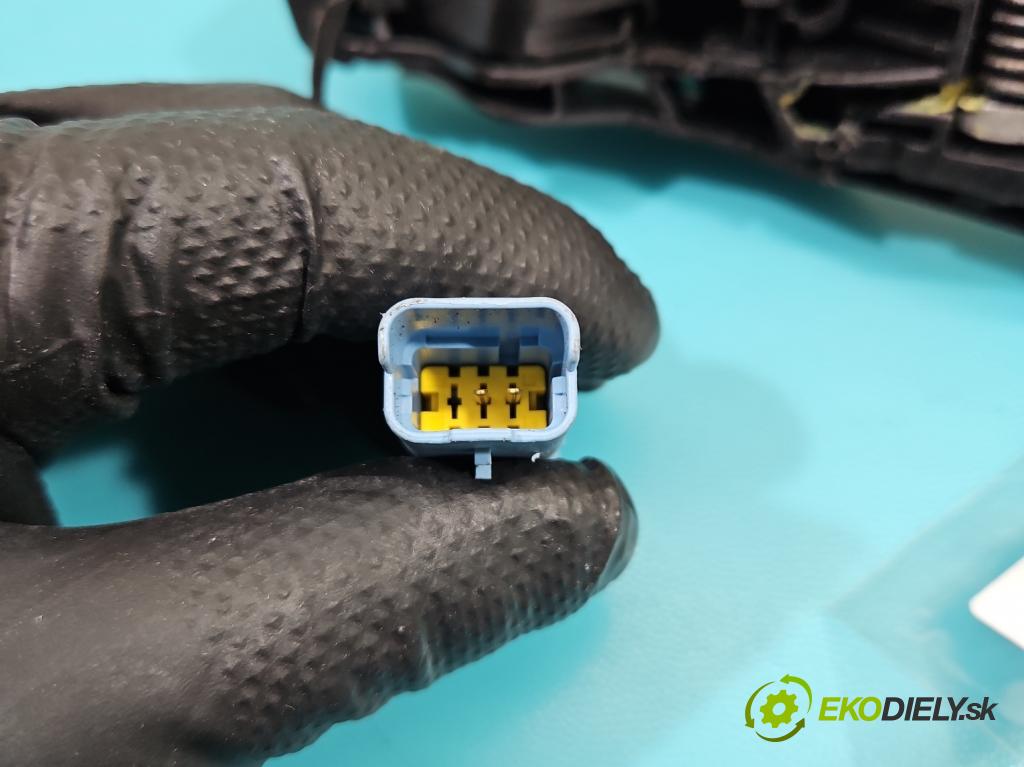 Citroen C4 Grand Picasso II 2013-2022 2.0 hdi 150 HP automatic 110 kW 1997 cm3 5- rukoväť predné ľavé mimo: 9686433780 (Kľučka dverí vonkajšia predná ľavá)