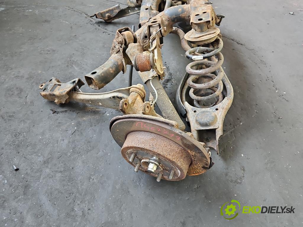 Toyota Rav4 III 2005-2012 2.0 vvti 152KM manual 112 kW 1998 cm3 5- zadna výstuha  (Výstuha zadná)