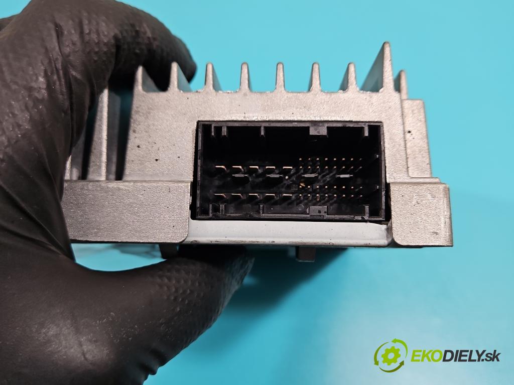 Bmw 3 E90 2005-2013 2.0d 184hp automatic 135 kW 1995 cm3 5- Zesilovač: 9246185 (Zosilňovač)