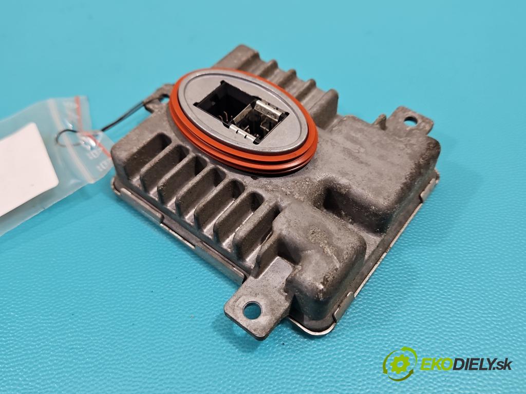 Bmw 3 E90 2005-2013 2.0d 184hp automatic 135 kW 1995 cm3 5- střídač: xenon 7237647 (Riadiaca jednotka xenónu)
