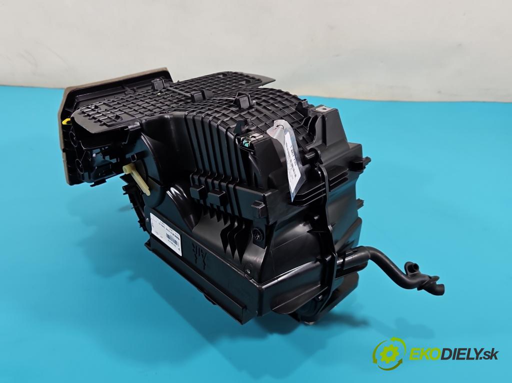 Renault Twingo III 2014-2024 0.0 82 HP automatic 60 kW  5- radiator 272708103R (Radiátor kúrenia)