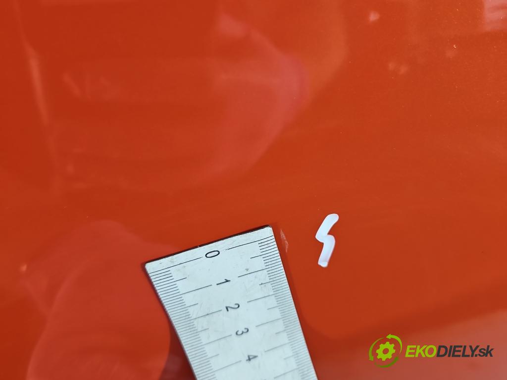 Opel Corsa F 2019- 1.2 12V 75 hp manual 55 kW 1199 cm3 5- dveře zadní pravé  (Klika dveří ostatní)