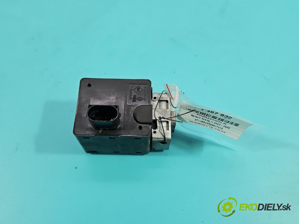 Renault Scenic II 2003-2009 1.6 16V 113 HP manual 83 kW 1598 cm3 5- Blokáda: řízení: 8200033233 (Riadenie ostatné)