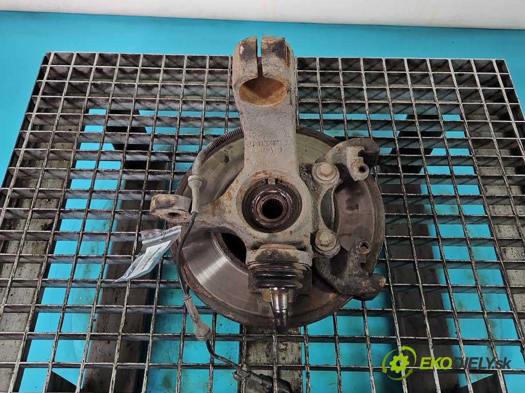 Ford Transit connect 1.8 tdci 110 hp manual 81 kW 1753 cm3 5- náboj levé  (Náboje)