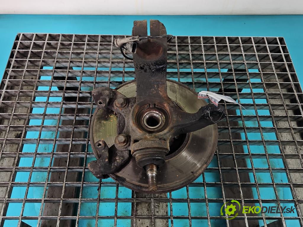 Ford Transit connect 1.8 tdci 110 hp manual 81 kW 1753 cm3 5- náboj pravé  (Náboje)