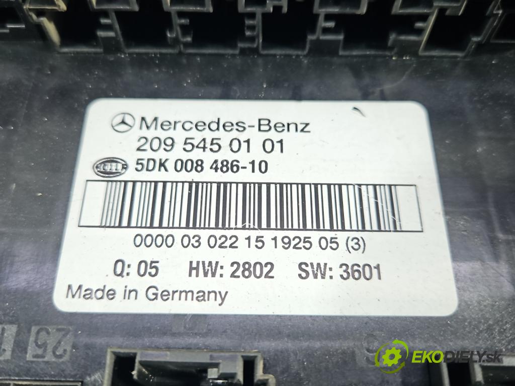 Mercedes C W203 2000-2007 1.8 kompressor 143 HP automatic 105 kW 1796 cm3 3- skrinka poistka 5DK008486-10 (Poistková skrinka)