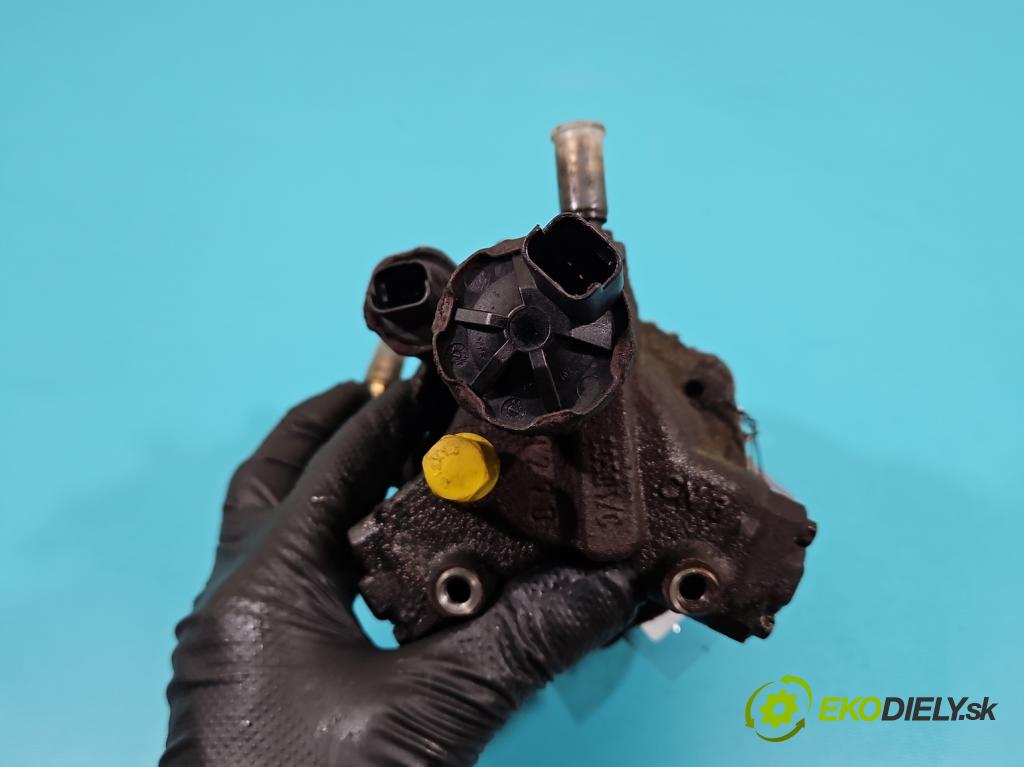 Ford Transit connect 1.8 tdci 110 HP manual 81 kW 1753 cm3 5- čerpadlo vstrekovacia 4M5Q9B395AE (Vstrekovacie čerpadlo)