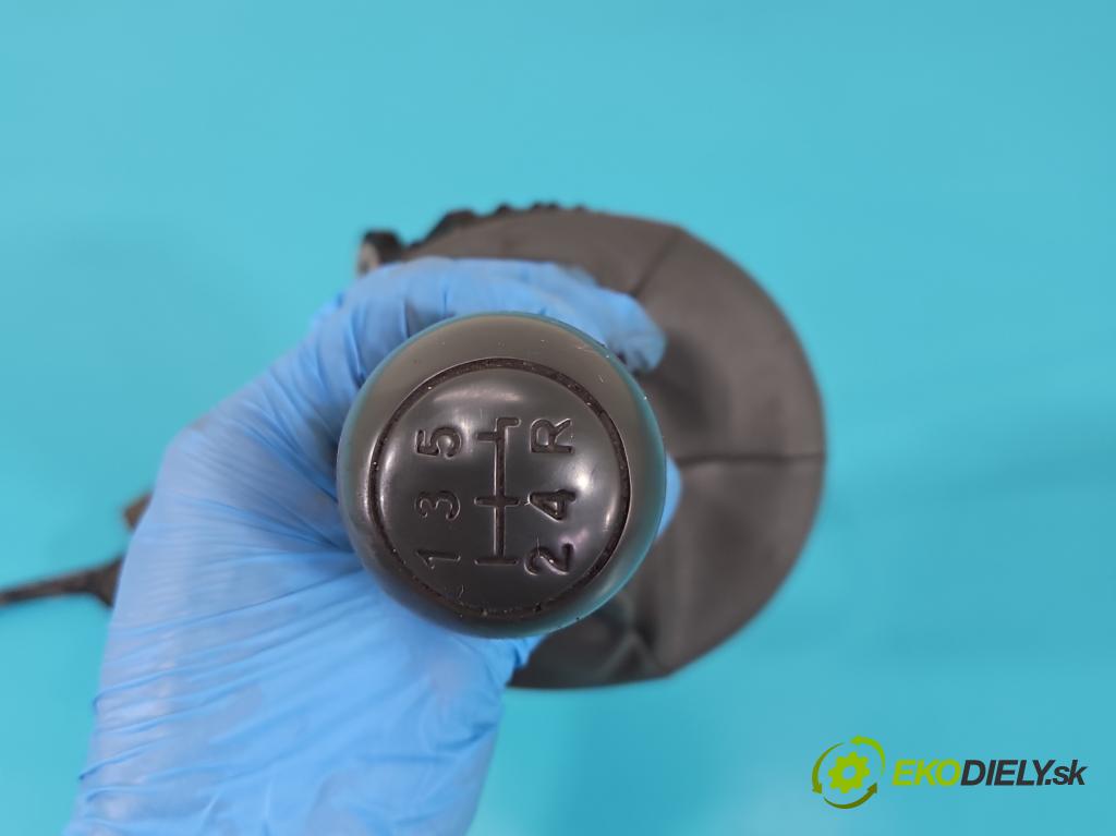 Fiat Panda II 2003-2012 1.1 54 HP manual 40 kW 1108 cm3 5- Páka: Změny: stupeň,rýchlosť  (Rýchlostná páka (kulisa))