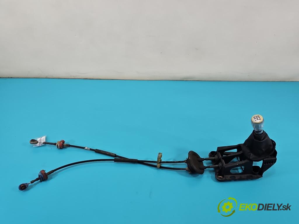 Citroen C2 1.1 8v 60 HP manual 44 kW 1124 cm3 3- Páka: Změny: stupeň,rýchlosť 9681359280 (Rýchlostná páka (kulisa))