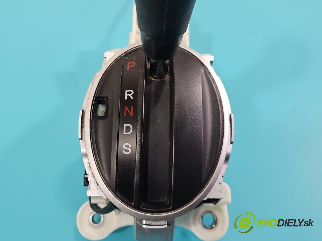 Honda Jazz III 2008-2014 1.3 16V 88 HP automatic 65 kW 1339 cm3 5- Páka: Změny: stupeň,rýchlosť TF2-L710 (Rýchlostná páka (kulisa))