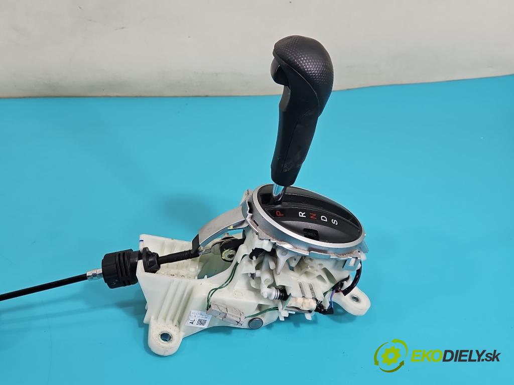 Honda Jazz III 2008-2014 1.3 16V 88 HP automatic 65 kW 1339 cm3 5- Páka: Změny: stupeň,rýchlosť TF2-L710 (Rýchlostná páka (kulisa))