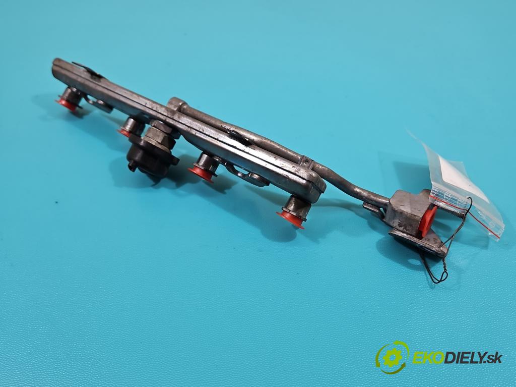 Honda Jazz III 2008-2014 1.3 16V 88 HP automatic 65 kW 1339 cm3 5- lišta vstrekovacia  (Vstrekovacia lišta)