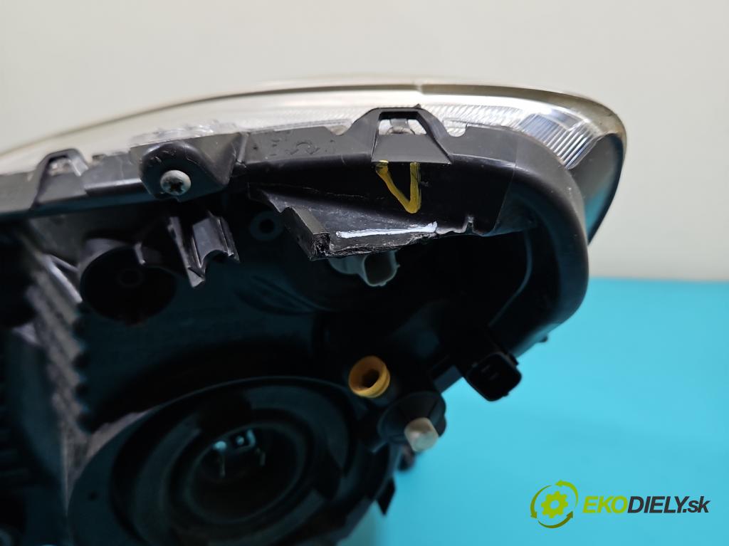 Honda Jazz III 2008-2014 1.3 16V 88 HP automatic 65 kW 1339 cm3 5- Reflektor: pravý  (Svetlo predné pravé)