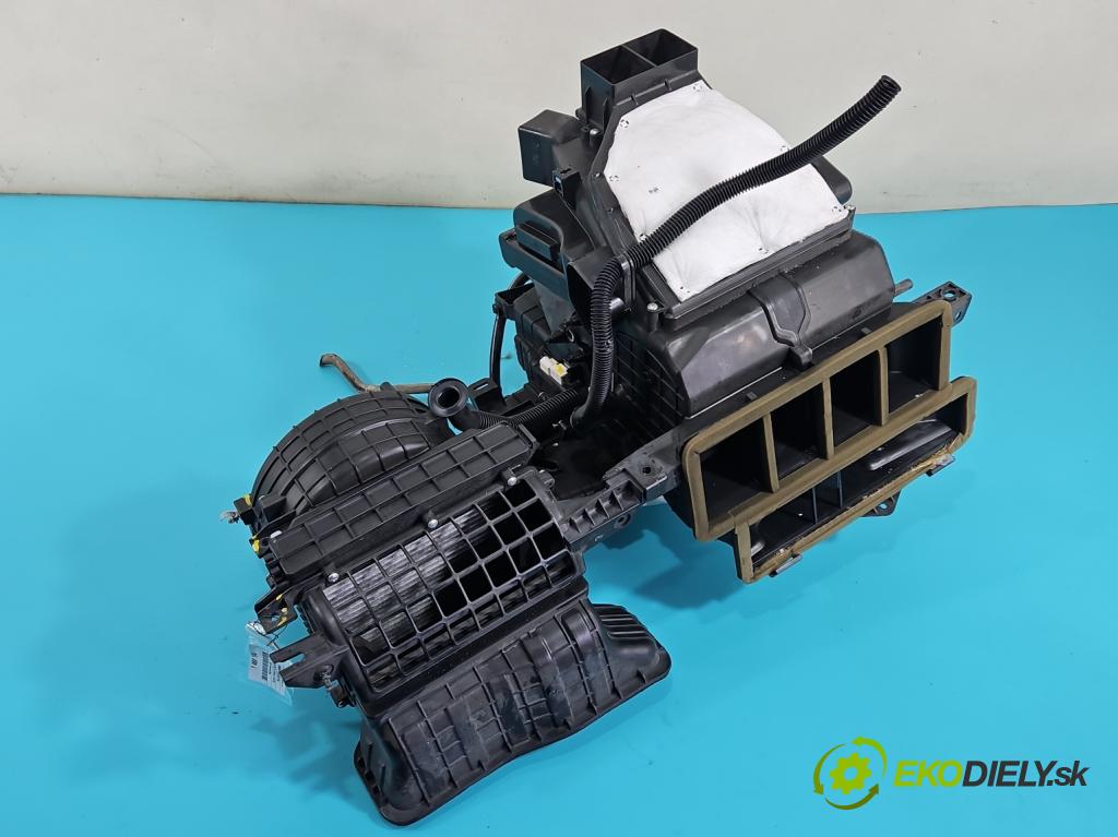 Hyundai Tucson III 2015-2020 1.7 crdi 141 hp automatic 104 kW 1685 cm3 5- radiátor 97100-D7050 (Radiátory topení)