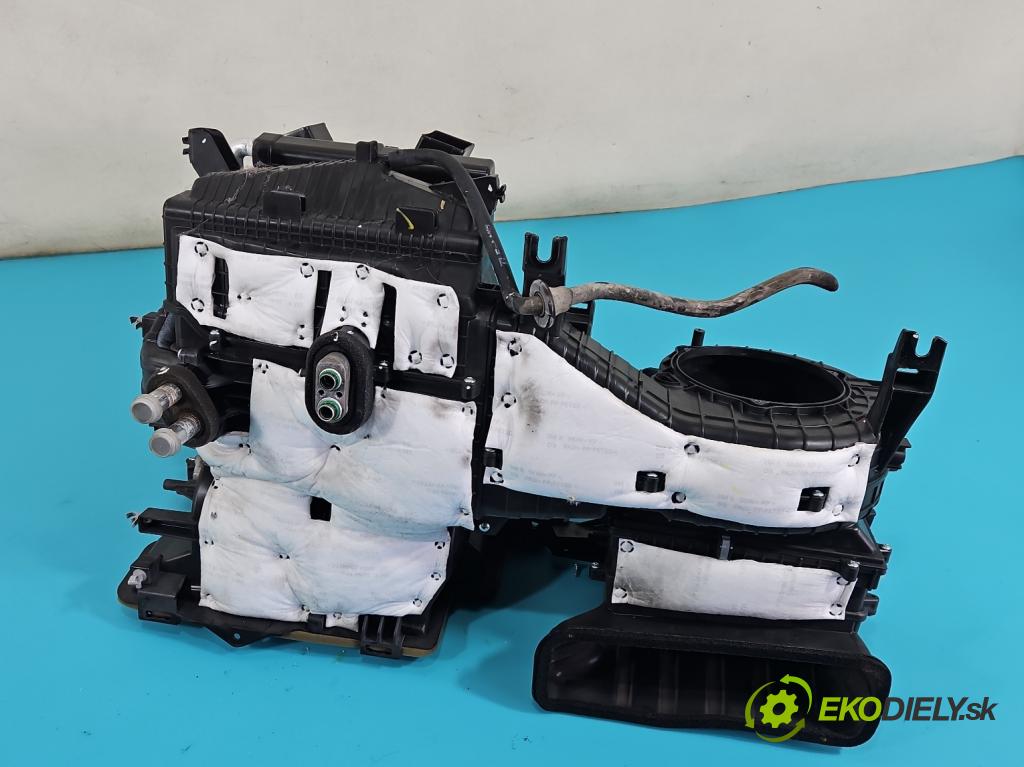 Hyundai Tucson III 2015-2020 1.7 crdi 141 hp automatic 104 kW 1685 cm3 5- radiátor 97100-D7050 (Radiátory topení)