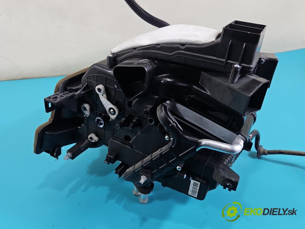 Hyundai Tucson III 2015-2020 1.7 crdi 141 hp automatic 104 kW 1685 cm3 5- radiátor 97100-D7050 (Radiátory topení)