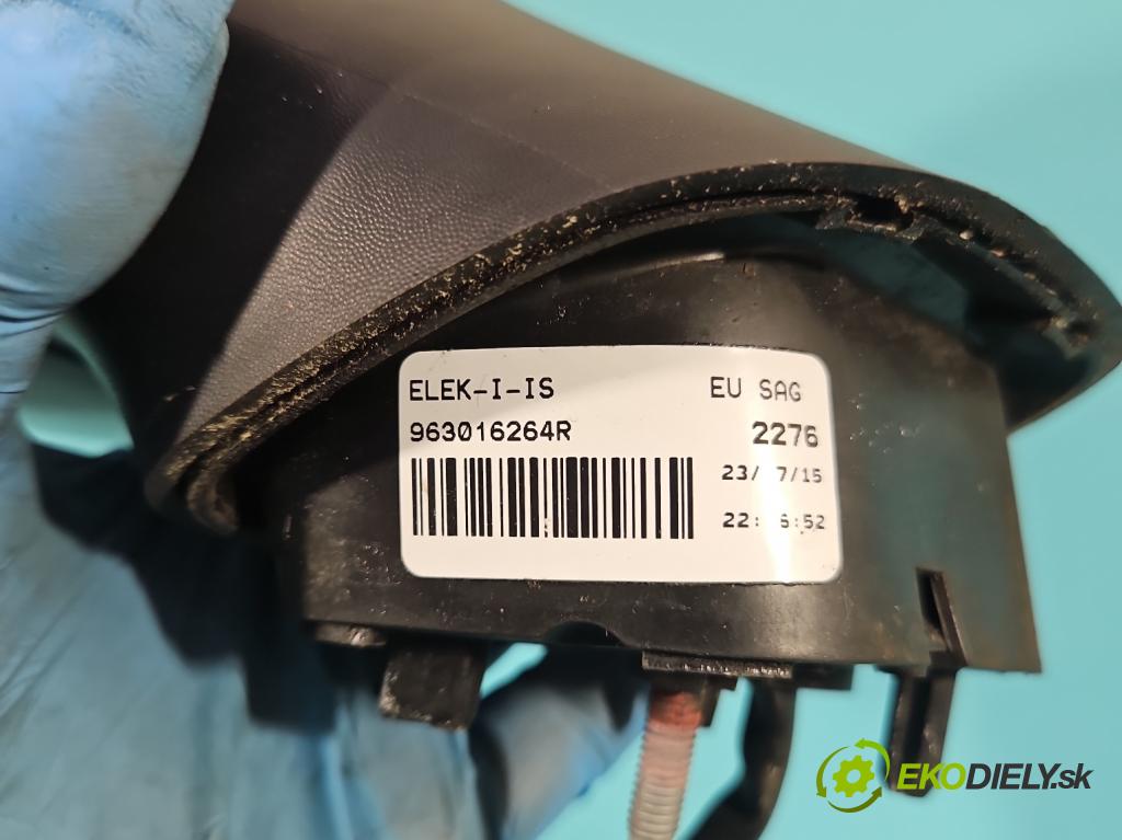 Renault Clio IV 2012-2020 1.2 16V 73 HP manual 54 kW 1149 cm3 5- zrkadlo pravé 963016264R (Kľučka dverí ostatné)