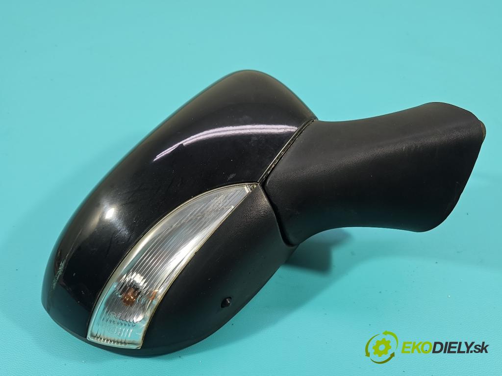 Renault Clio IV 2012-2020 1.2 16V 73 HP manual 54 kW 1149 cm3 5- zrkadlo pravé 963016264R (Kľučka dverí ostatné)