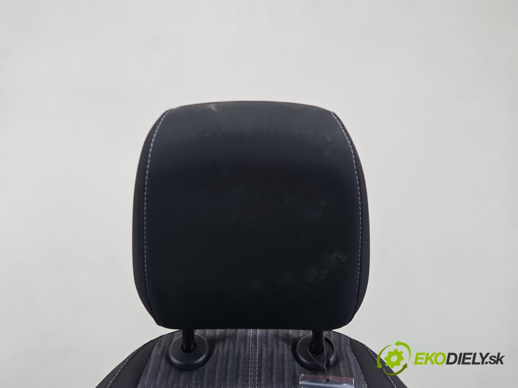 Opel Corsa F 2019- 1.2 12V 75 HP manual 55 kW 1199 cm3 5- Sedačka ľavý  (Sedadlo)