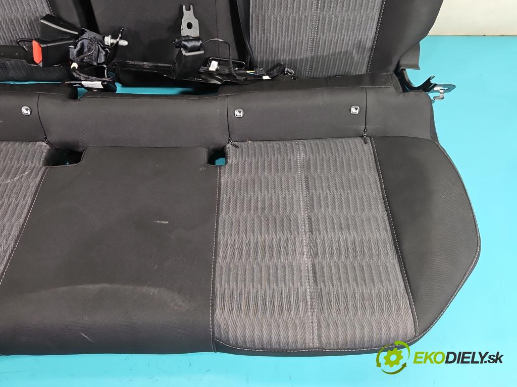 Opel Corsa F 2019- 1.2 12V 75 HP manual 55 kW 1199 cm3 5- Pohovka: zadné  (Sedadlo)