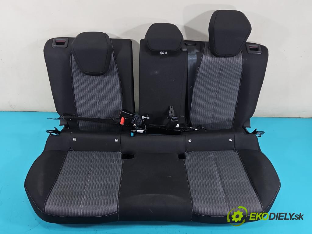 Opel Corsa F 2019- 1.2 12V 75 HP manual 55 kW 1199 cm3 5- Pohovka: zadné  (Sedadlo)