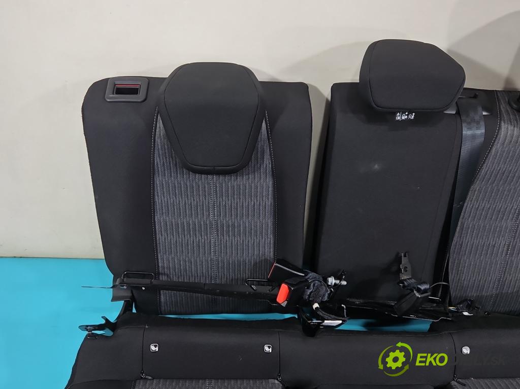 Opel Corsa F 2019- 1.2 12V 75 HP manual 55 kW 1199 cm3 5- Pohovka: zadné  (Sedadlo)