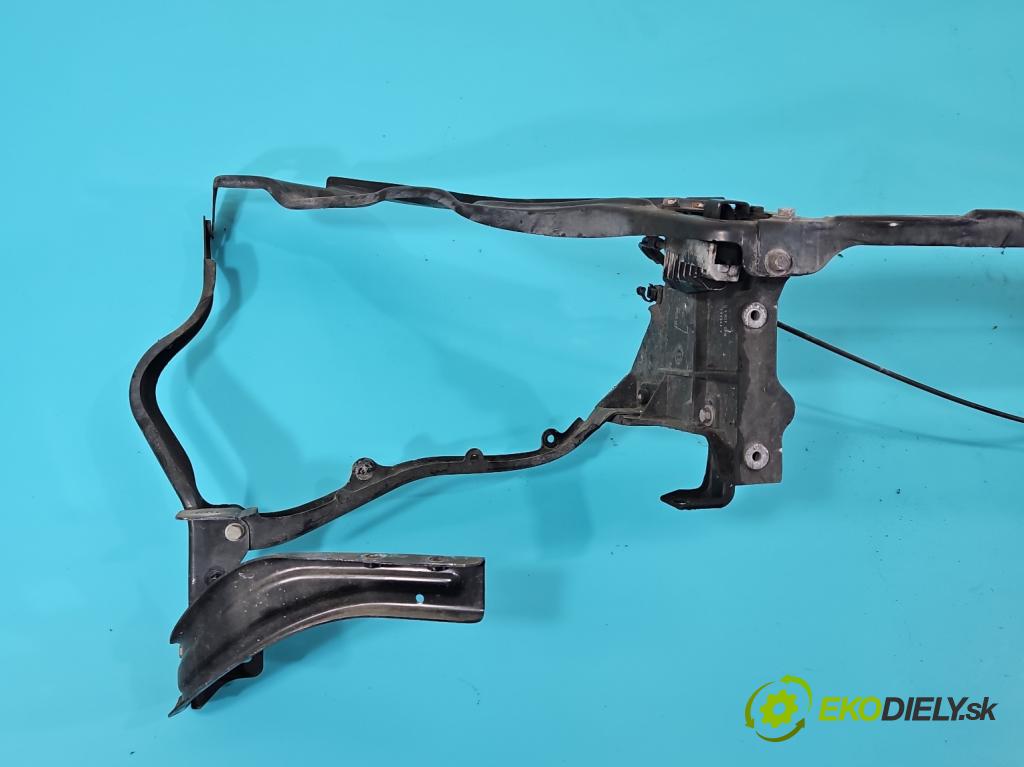 Mercedes E W212 2009-2016 2,2.0 cdi (651924) 136hp automatic 100 kW 2143 cm3 5- stěna přední  (Výztuhy přední)