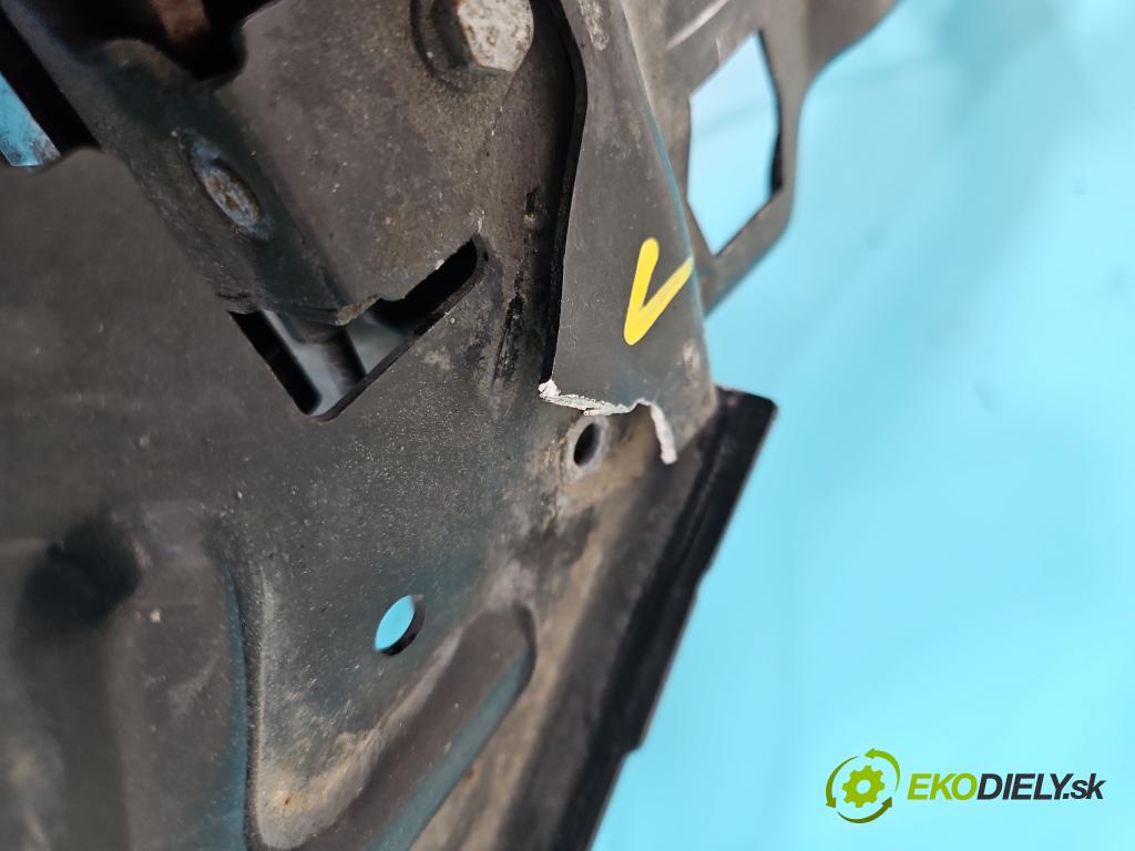 Mercedes E W212 2009-2016 2,2.0 cdi (651924) 136hp automatic 100 kW 2143 cm3 5- stěna přední  (Výztuhy přední)