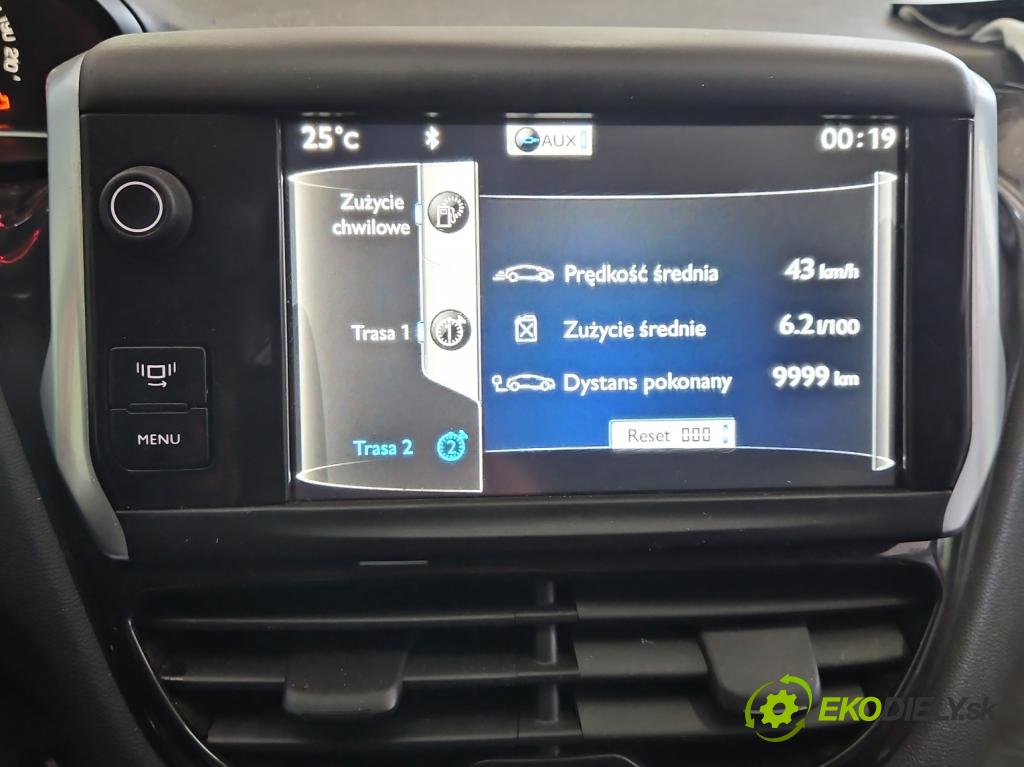 Peugeot 208 I 2012-2019 1.2 Pure Tech: 82 HP manual 60 kW 1199 cm3 5- Zobrazit: 9805301780 (Prístrojová doska)