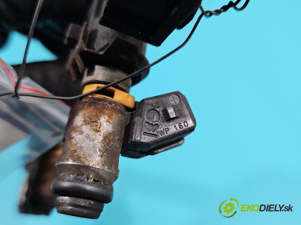 Fiat Punto Grande 1.4 8V 77 HP manual 57 kW 1368 cm3 5- vstrek IWP160 (Vstrekovač paliva)