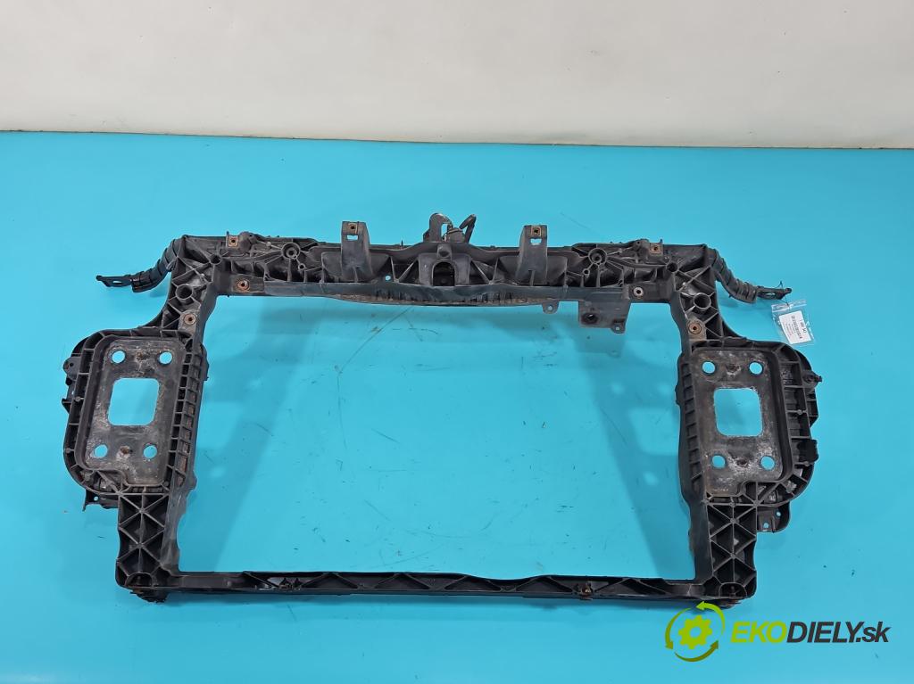 Fiat Punto Grande 1.4 8V 77 hp manual 57 kW 1368 cm3 5- stěna přední  (Výztuhy přední)