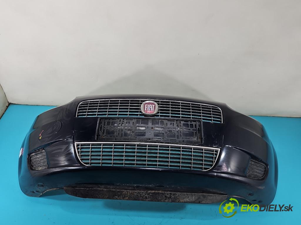 Fiat Punto Grande 1.4 8V 77 hp manual 57 kW 1368 cm3 5- nárazník přední  (Klika dveří ostatní)