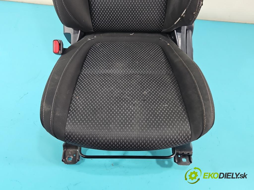 Mitsubishi Outlander III 2012-2022 2.0 16V 150 HP manual 110 kW 1998 cm3 5- Sedačka ľavý  (Sedadlo)