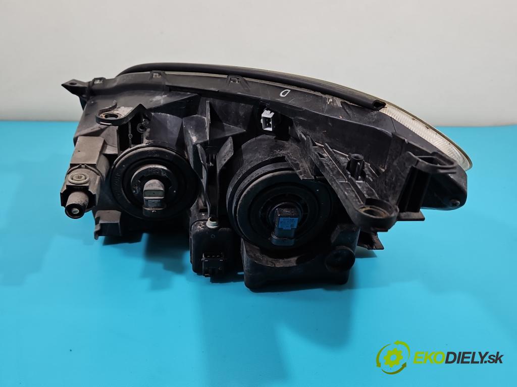 Toyota Rav4 III 2005-2012 2.0 vvti 152KM manual 112 kW 1998 cm3 5- Reflektor: pravý  (Svetlo predné pravé)