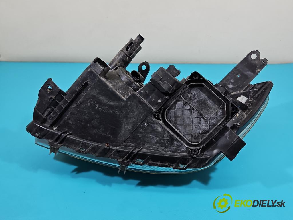 Toyota Rav4 III 2005-2012 2.0 vvti 152KM manual 112 kW 1998 cm3 5- Reflektor: pravý  (Svetlo predné pravé)