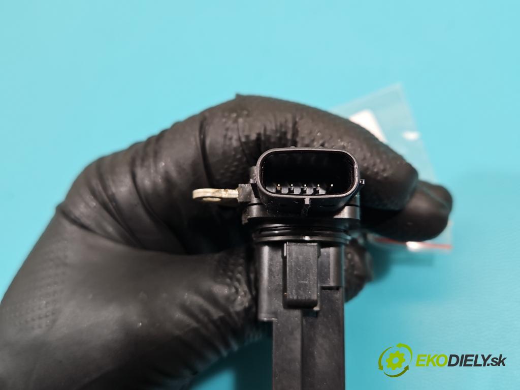 Toyota Rav4 III 2005-2012 2.0 vvti 152KM manual 112 kW 1998 cm3 5- průtokoměr: 22204-31010 (Váha vzduchu)