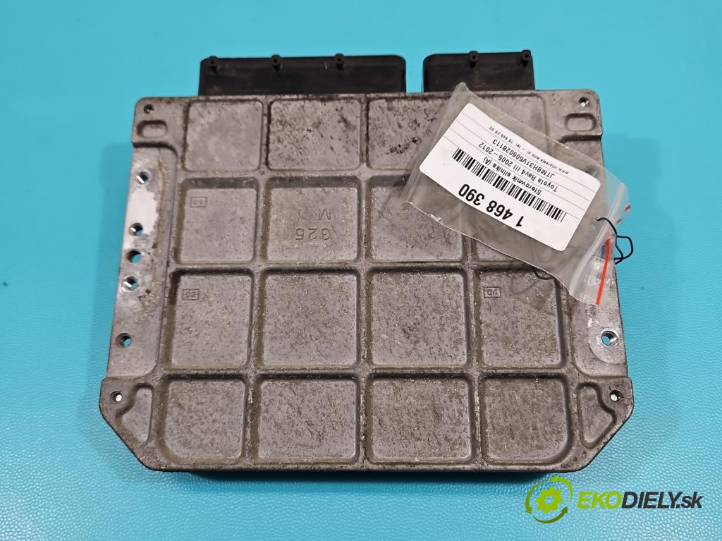 Toyota Rav4 III 2005-2012 2.0 vvti 152KM manual 112 kW 1998 cm3 5- riadiaca jednotka motora 89661-42D30