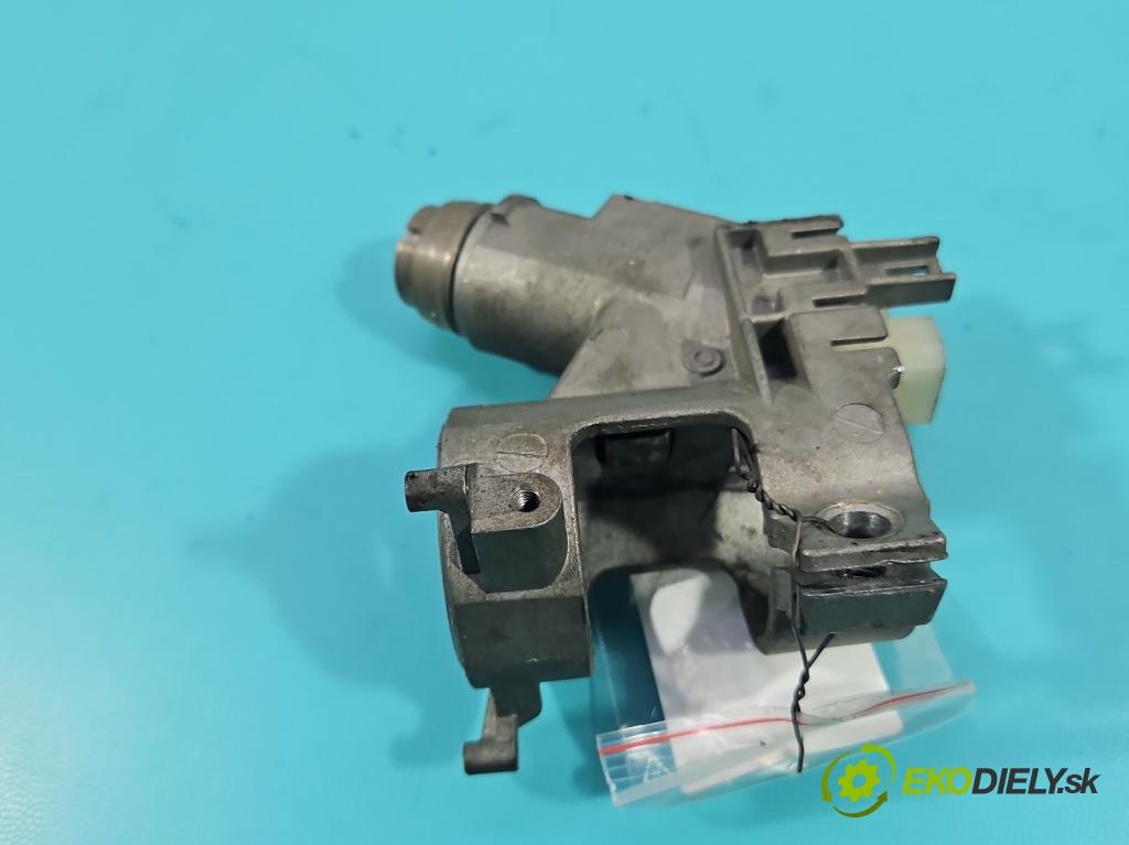 Seat Inca 1.9 sdi 64 hp manual 47 kW 1896 cm3 5- spínací skříňka 6K0905851 (Spínací skříňky a klíče)