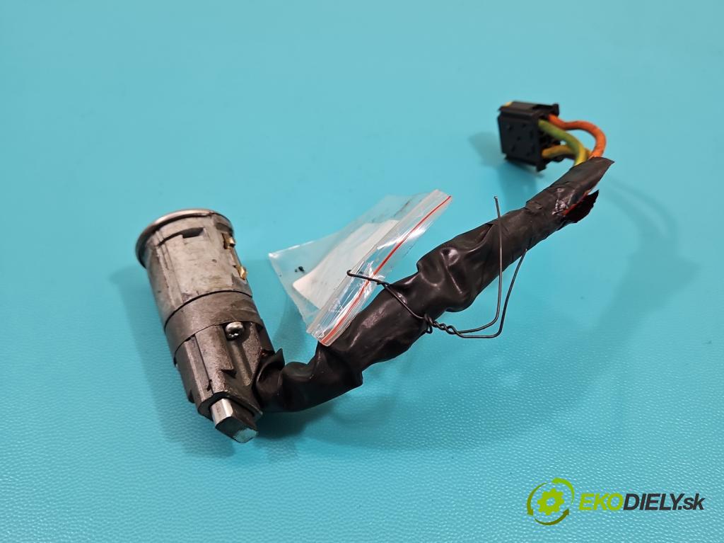 Renault Clio II 1998-2012 1.4 16V 98 HP manual 72 kW 1390 cm3 3- Spínačka (Spínacia skrinka)