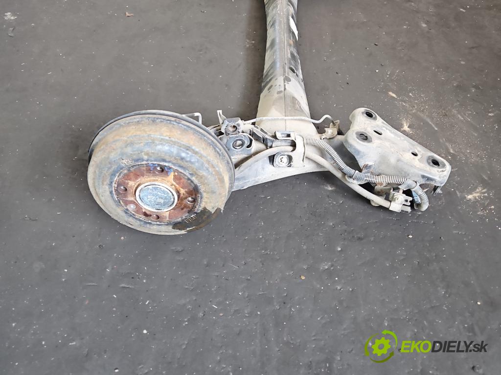 Opel Corsa F 2019- 1.2 12V 75 hp manual 55 kW 1199 cm3 5- zadní výztuha  (Výztuhy zadní)