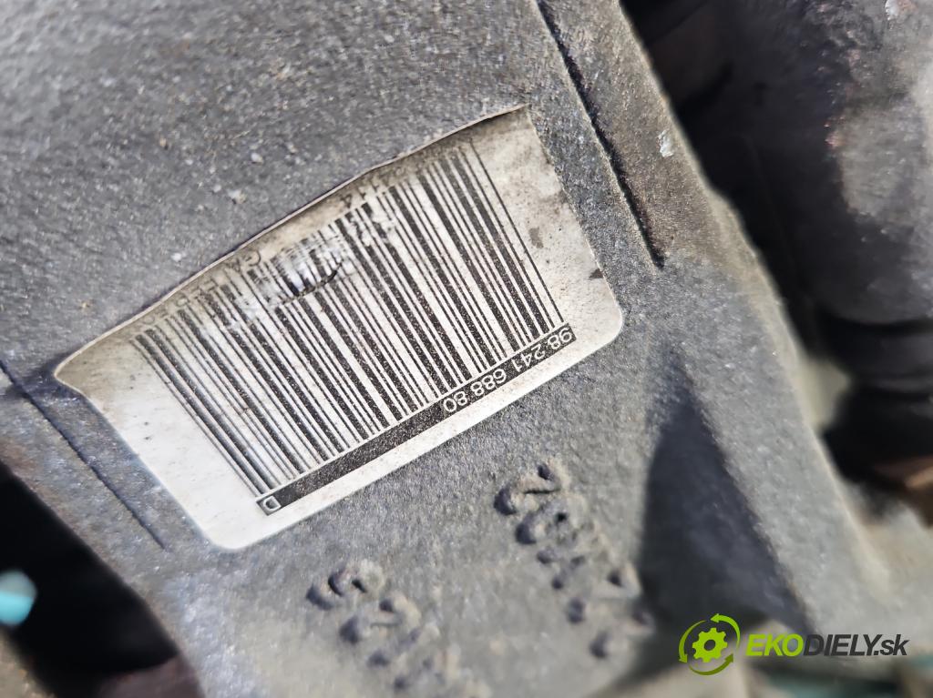 Opel Corsa F 2019- 1.2 12V 75 HP manual 55 kW 1199 cm3 5- brzdič predné pravý  (Kľučka dverí ostatné)