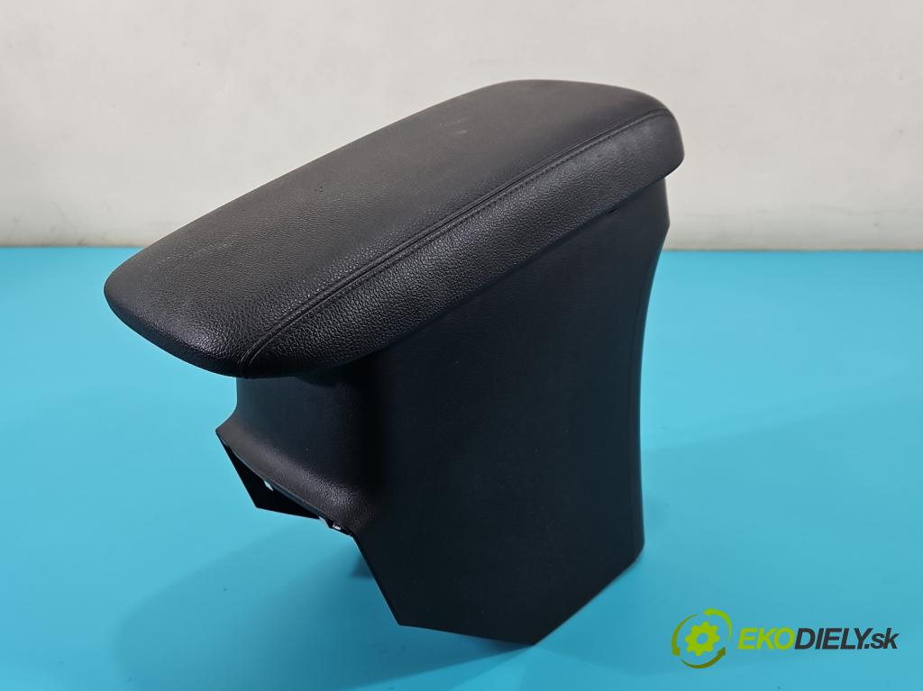 Mitsubishi Outlander III 2012-2022 2.0 16V 150 HP manual 110 kW 1998 cm3 5- operadlo 8011B156 (Lakťová opierka)